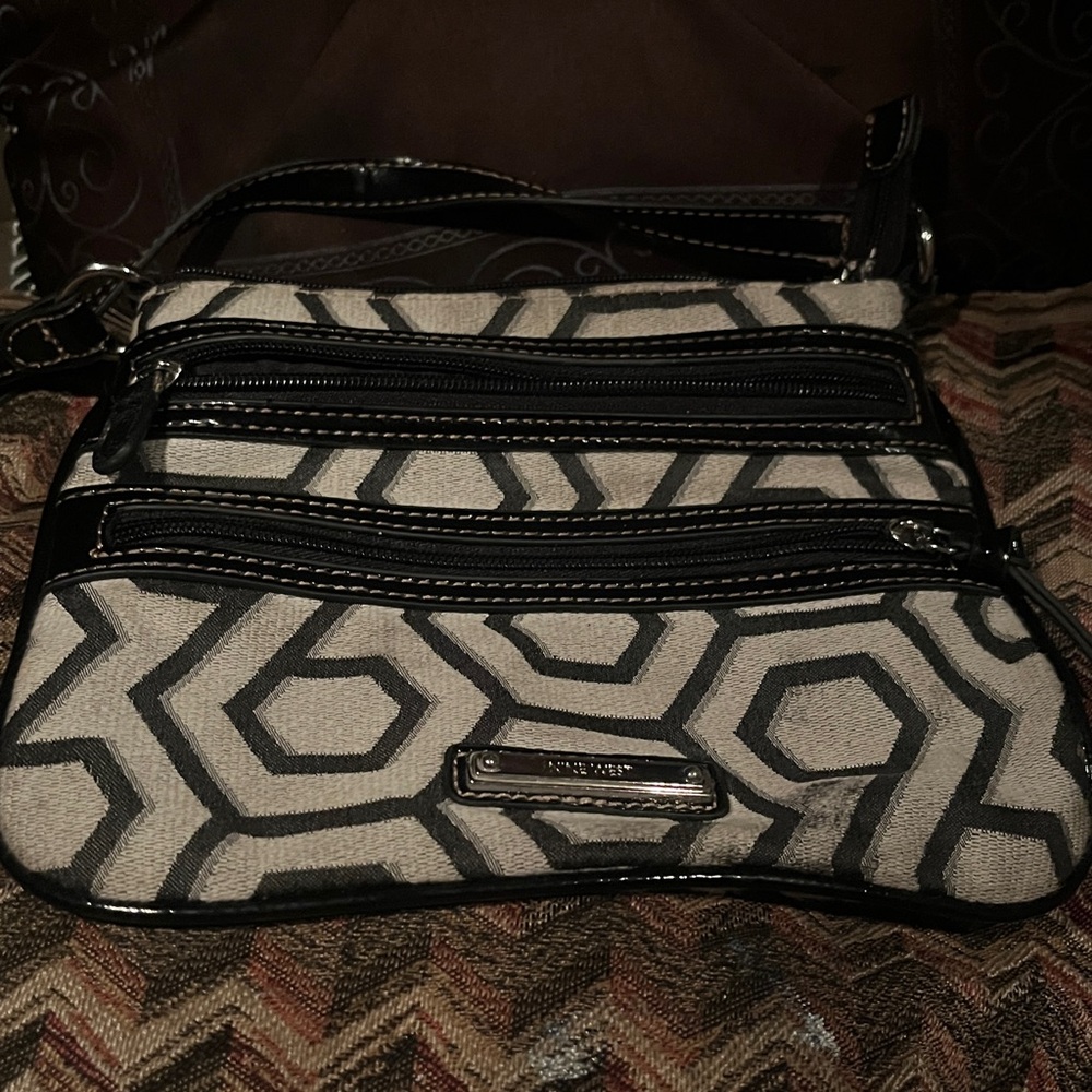 Nine West Black and Cream Geometric Crossbody